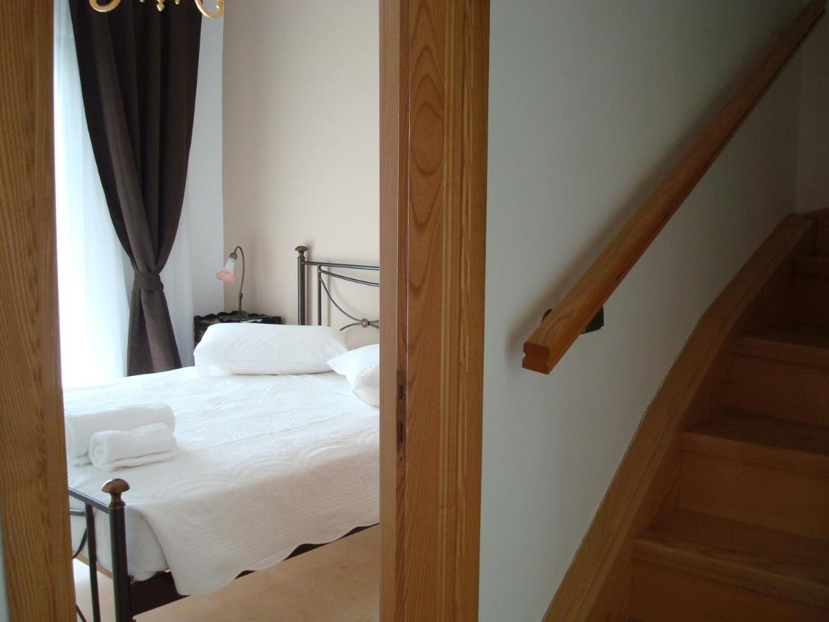 Merlot Village Rental Properties Καρυά Εξωτερικό φωτογραφία