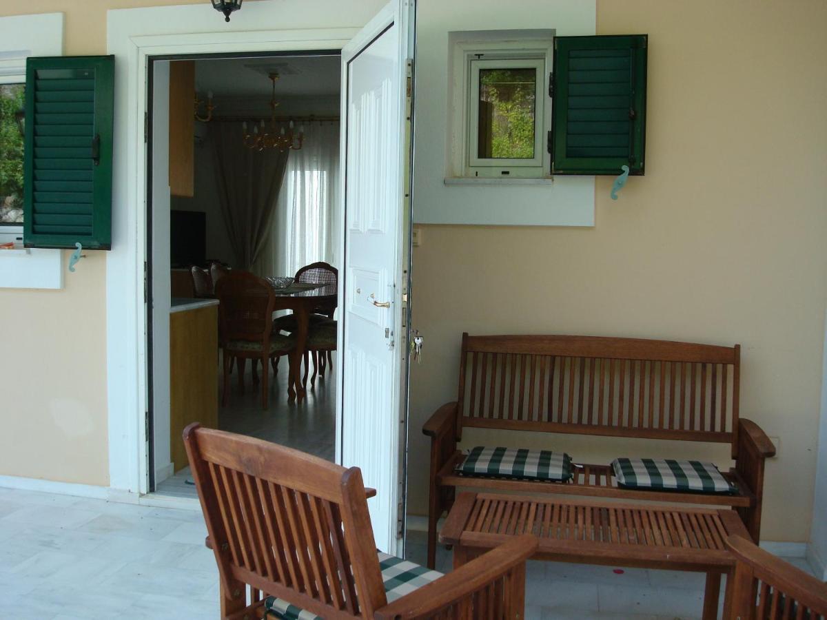 Merlot Village Rental Properties Καρυά Εξωτερικό φωτογραφία