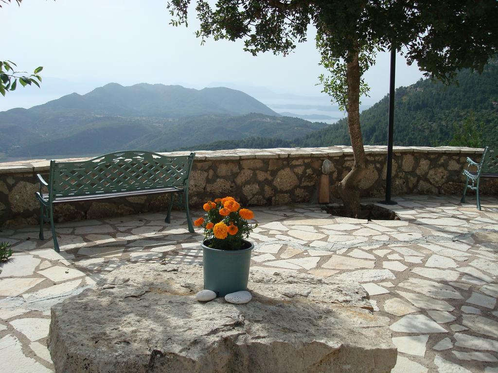 Merlot Village Rental Properties Καρυά Εξωτερικό φωτογραφία