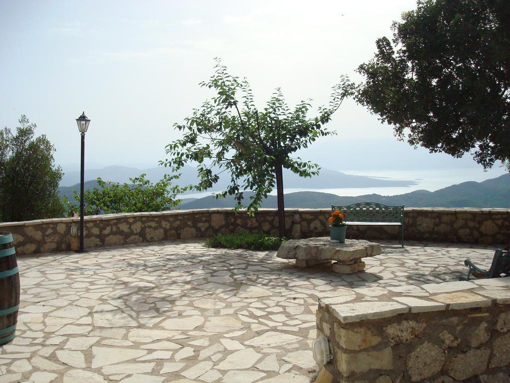 Merlot Village Rental Properties Καρυά Εξωτερικό φωτογραφία