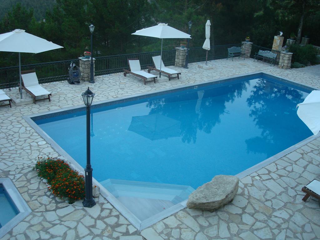 Merlot Village Rental Properties Καρυά Εξωτερικό φωτογραφία