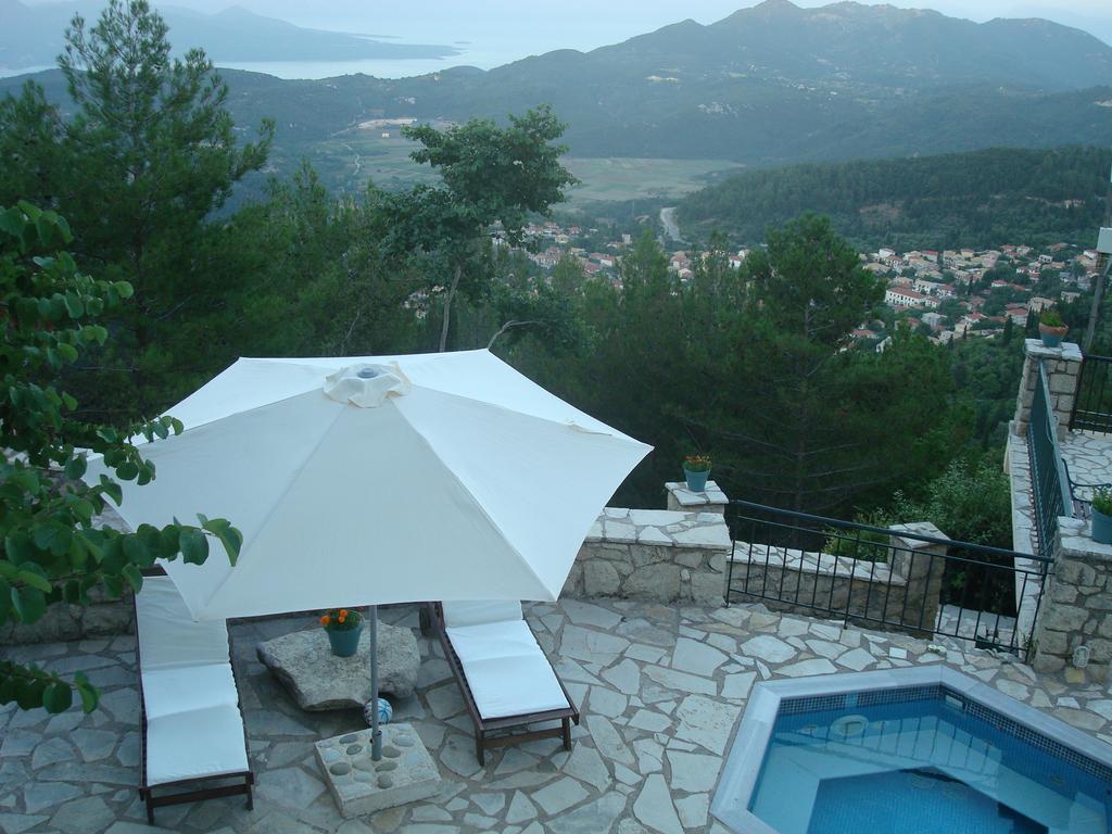 Merlot Village Rental Properties Καρυά Εξωτερικό φωτογραφία
